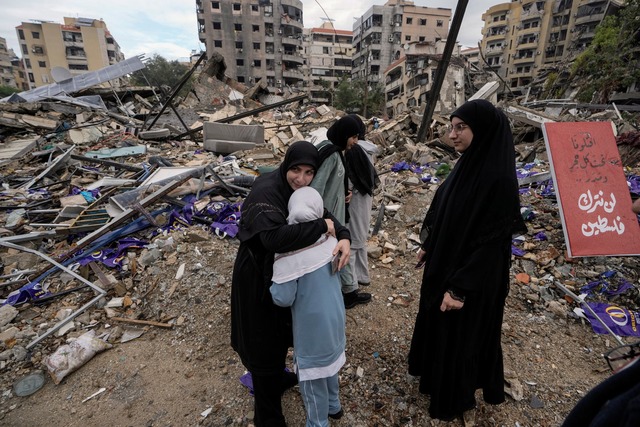 Nach Beginn der Waffenruhe herrscht im Libanon Aufatmen, aber auch Skepsis  | Foto: Bilal Hussein/AP/dpa