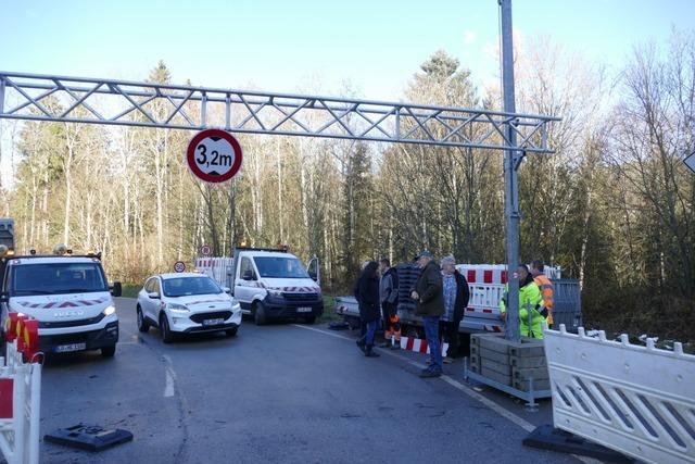 Sonden kontrollieren den Hang an der L170