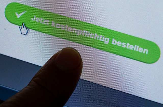 Gr&ouml;&szlig;ere Online-Eink&auml;uf...zugt auf Rechnung bezahlt (Symbolbild)  | Foto: Jens B&uuml;ttner/dpa