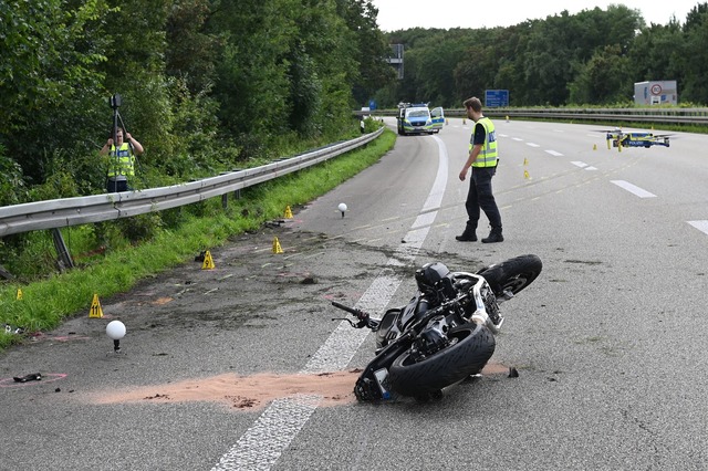 63 Biker sind in der Saison 2024 im S&uuml;dwesten gestorben. (Symbolbild)  | Foto: Guido Bludau/Bludau Foto/dpa