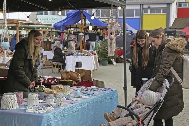 Weihnachtsmarkt der TG Altdorf lockt an