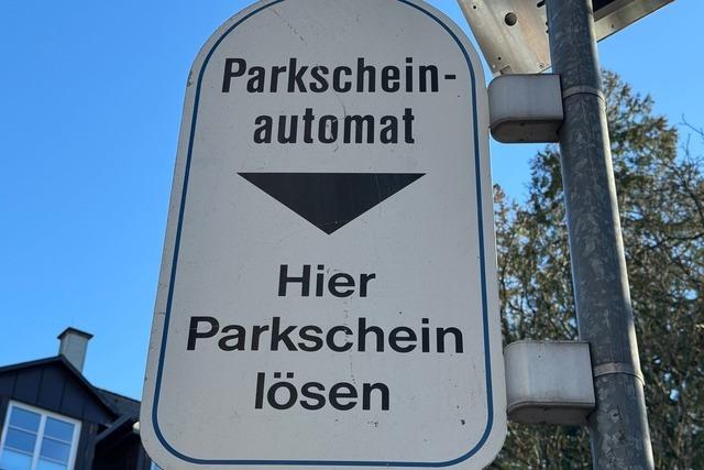 QR-Codes an Parkautomaten - Polizei warnt vor Betrugsmasche