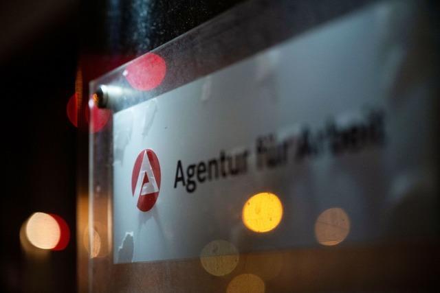 Agentur: Arbeitslosenquote im November leicht gesunken