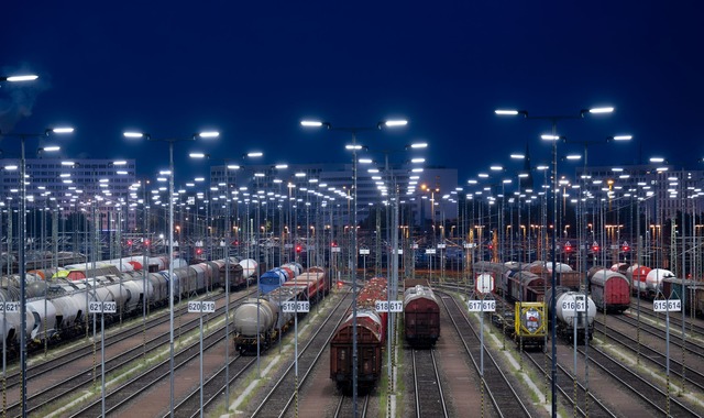 Bei der Bahn-Tochter DB Cargo fallen m...eg als bisher angenommen. (Archivbild)  | Foto: Hendrik Schmidt/dpa