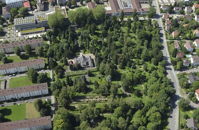 Grne Lunge mitten in Offenburg: der Historische Waldbachfriedhof  | Foto: Ralf Burgmaier