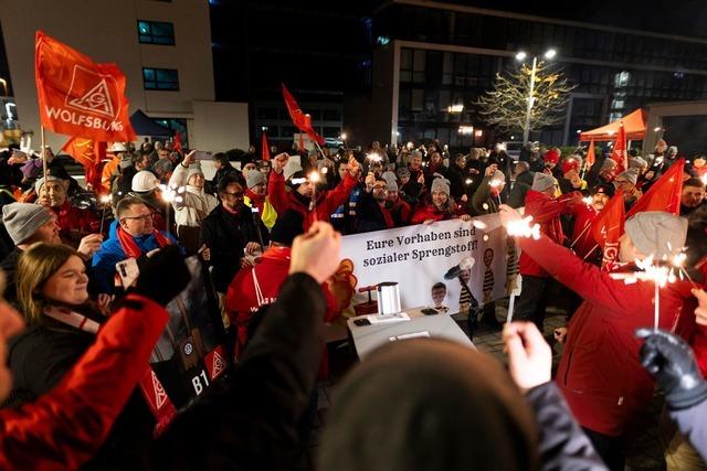 Volkswagen vor Warnstreiks - Ende der Friedenspflicht