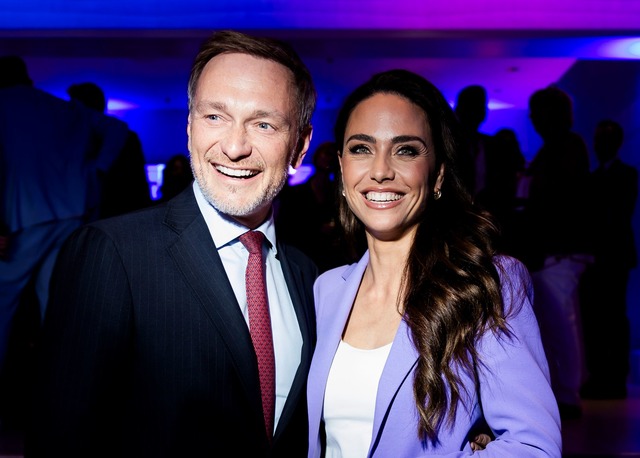 Christian Lindner und Franca Lehfeldt ... erstes gemeinsames Kind. (Archivbild)  | Foto: Christoph Soeder/dpa