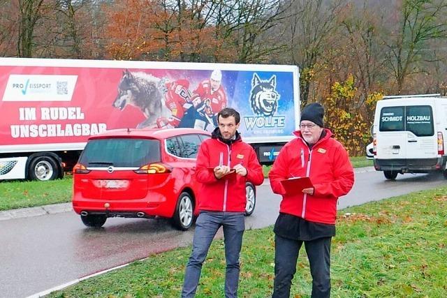 Ein Drittel blinkt im Kreisel auf der B317 in Steinen falsch