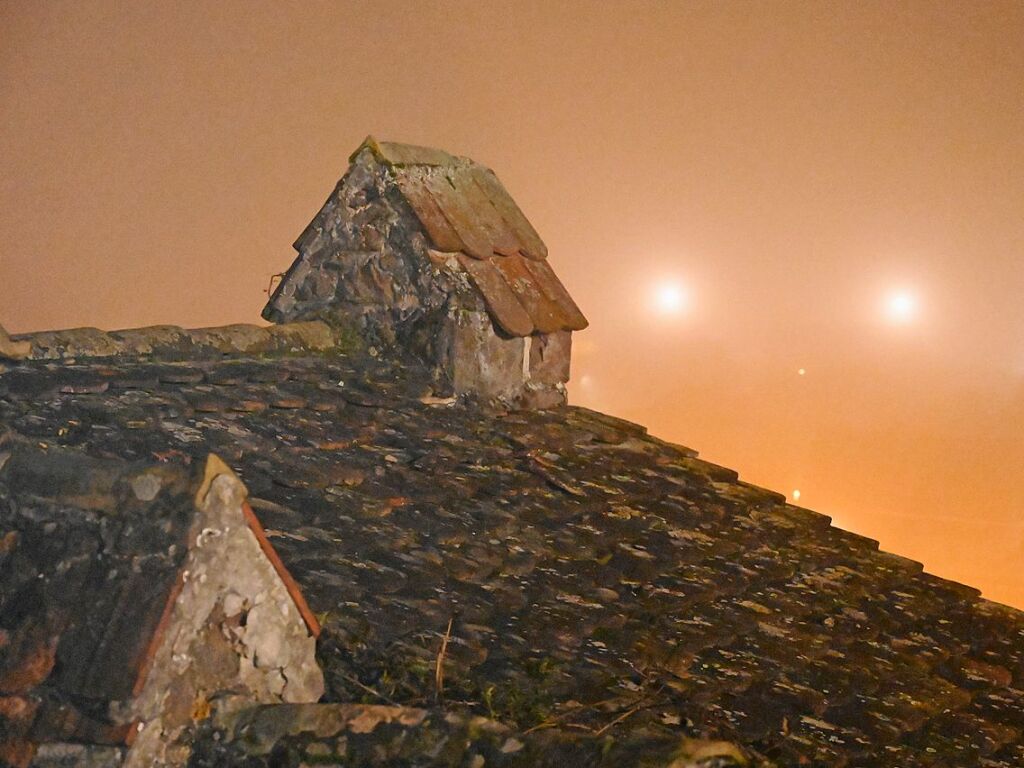 Impressionen vom dreitgigen Weihnachtsmarkt im historischen Stadtkern von Burkheim