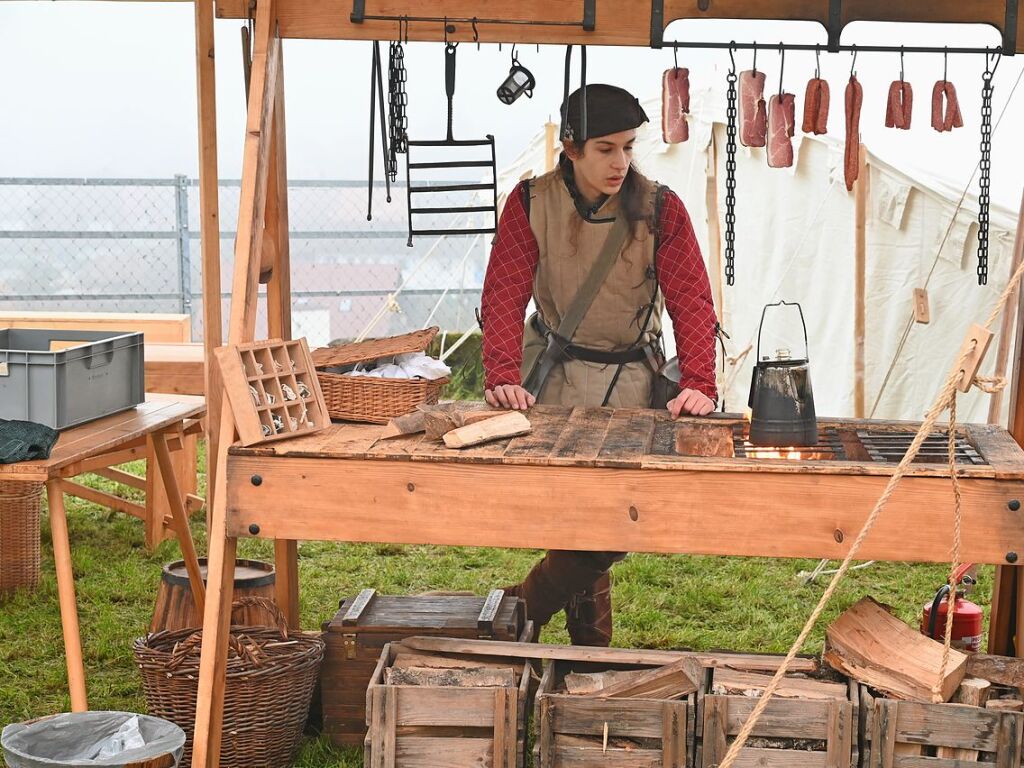 Impressionen vom dreitgigen Weihnachtsmarkt im historischen Stadtkern von Burkheim