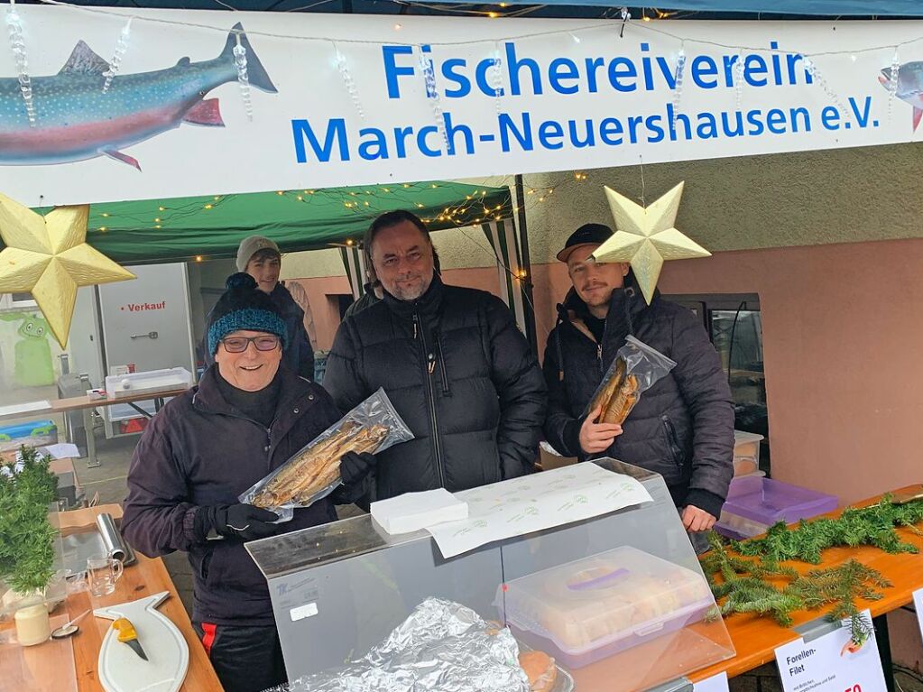 Beim Adventsmarkt in Neuershausen