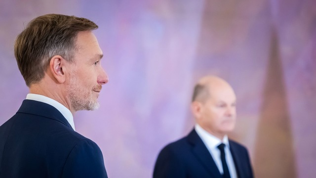 Sie werden wohl keine Freunde mehr: FD...anzler Olaf Scholz (SPD). (Archivbild)  | Foto: Christoph Soeder/dpa