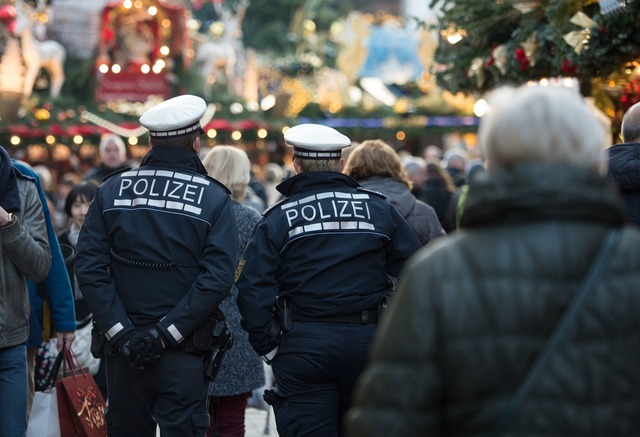 Die Beamten haben nun mehr Befugnisse. (Archivbild)  | Foto: Marijan Murat/dpa