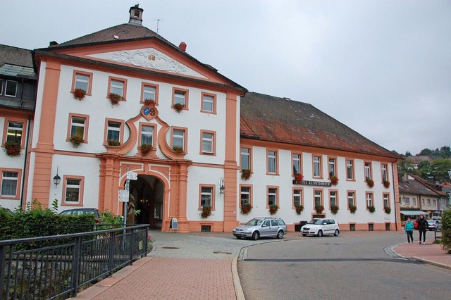 Das Hotel Klosterhof in St. Blasien, r...es,  befindet sich im Besitz der Stadt  | Foto: Horst A. B