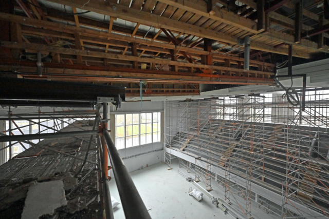 So sieht Freiburgs alte Stadthalle jetzt von innen aus