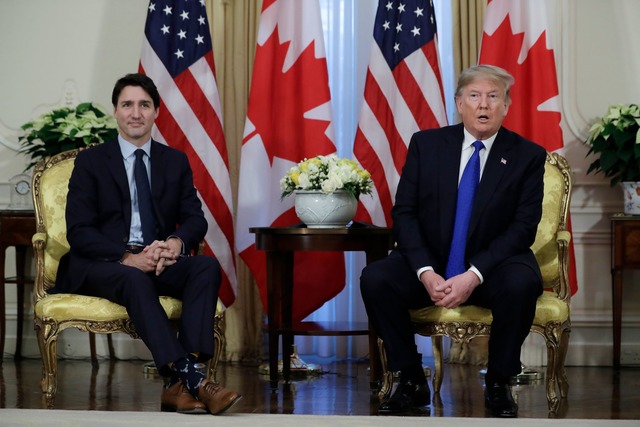 Trump hat Kanada mit hohen Einfuhrz&ou... bei Amtsantritt gedroht. (Archivbild)  | Foto: Evan Vucci/AP/dpa