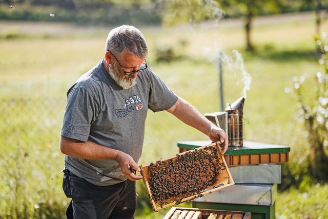 Edgar Sparwasser aus dem Lahrer Ortsteil Mietersheim bei der Arbeit  | Foto: Thomas Sattler (Stadt Lahr)