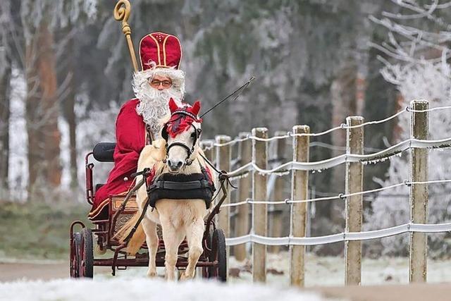 Der Nikolaus im Modecheck: Zahlt sich seine Stiltreue aus?