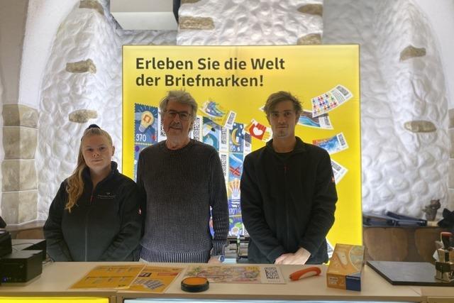 Nikolaus-Sonderpostamt in Freiburg-Opfingen: Weihnachtsgre an die Enkel - mit Nikolaus-Stempel