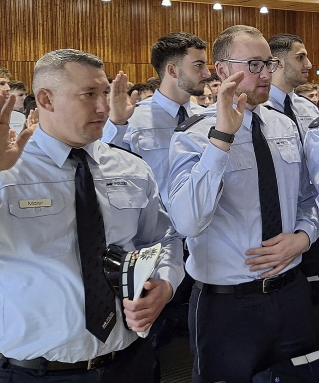 Vereidigung von jungen Polizisten in Lahr  | Foto: Wolfgang Beck