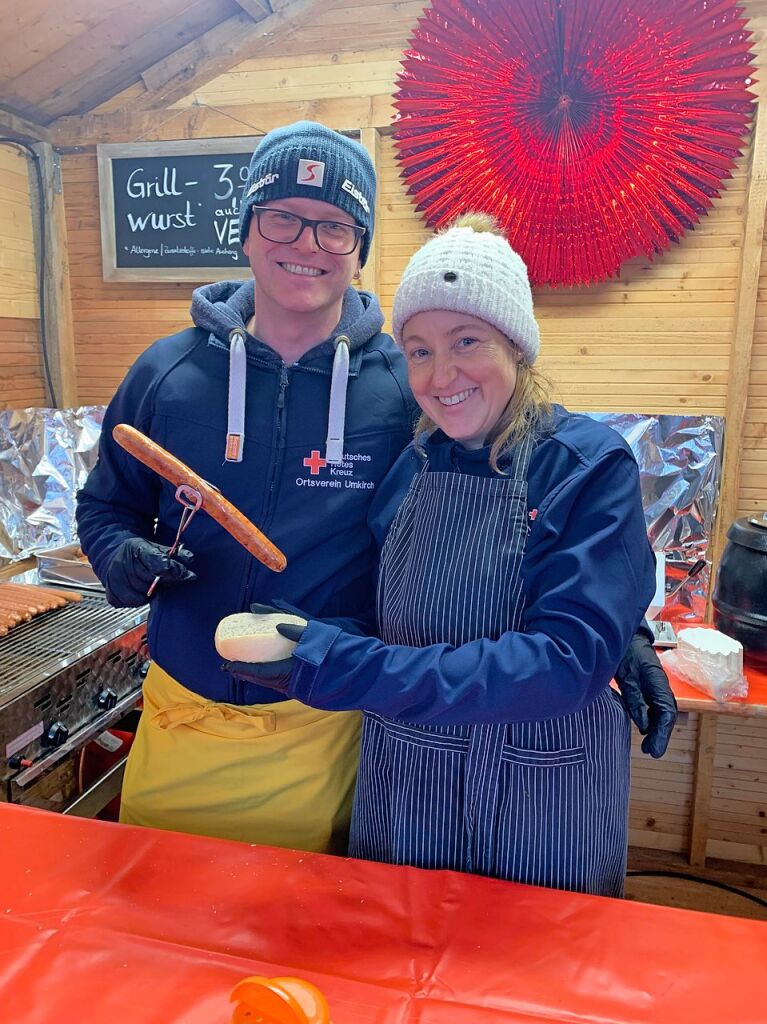 Gut besucht war der groe Weihnachtsmarkt mit seinen mehr als 65 Anbietern und einem bunten und vielfltigen Rahmenprogramm auf dem Umkircher Gutshof.