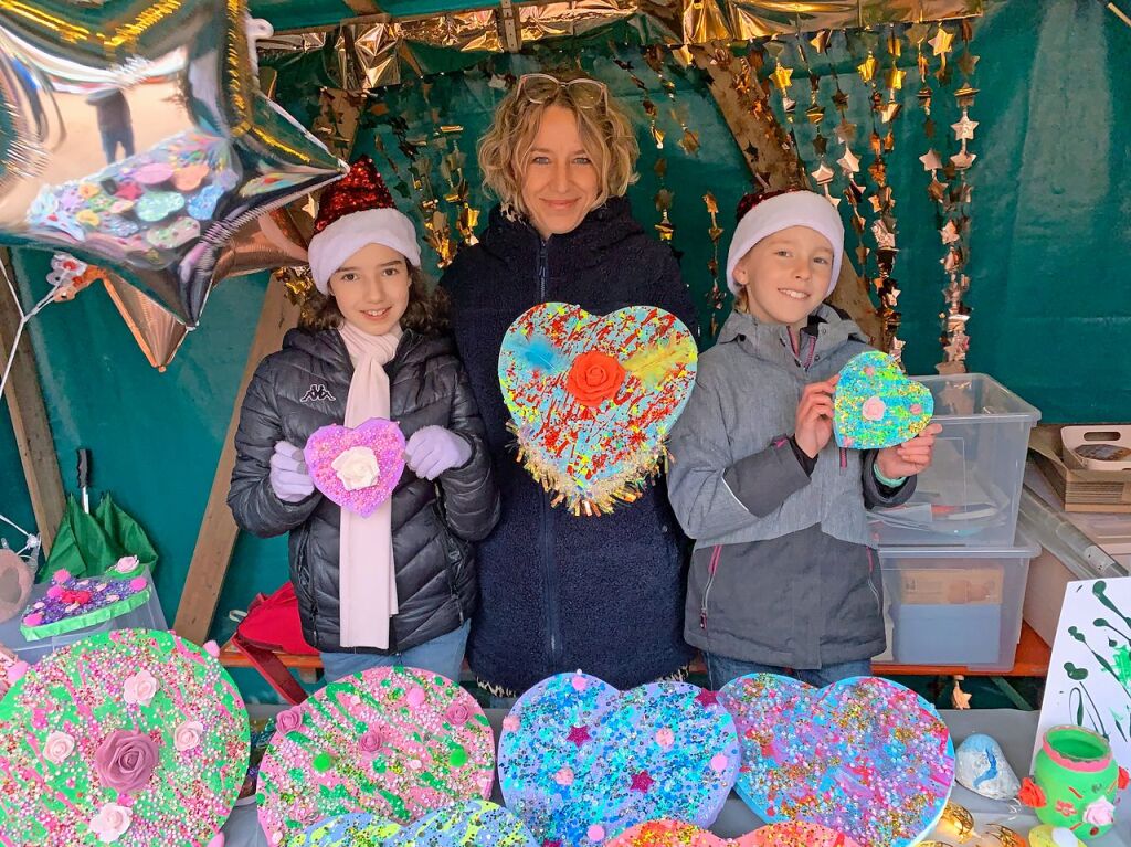 Gut besucht war der groe Weihnachtsmarkt mit seinen mehr als 65 Anbietern und einem bunten und vielfltigen Rahmenprogramm auf dem Umkircher Gutshof.