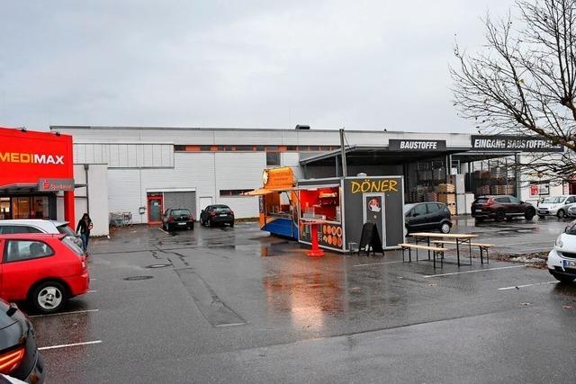 ber einem Imbisswagen in Rheinfelden soll eine Terrasse entstehen