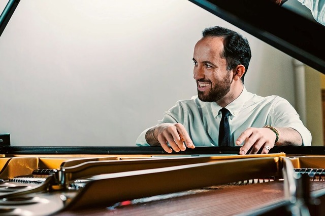 Der Pianist Igor Levit spielt Ende September im Freiburger Konzerthaus.  | Foto: Felix Broede