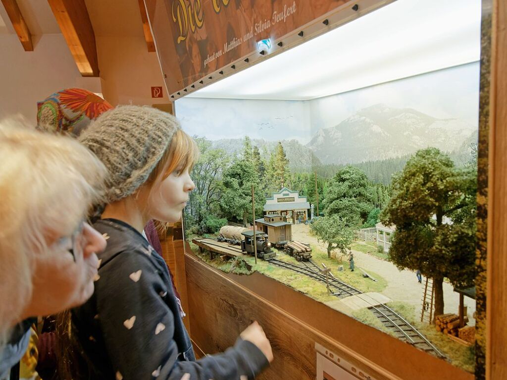 Viel zu entdecken gab es vor allem in dem Diorama „Die Waltons“ von Matthias und Silvia Teufert.