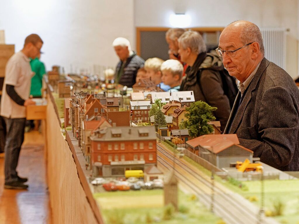 Viel zu entdecken und zu fotografieren gab es am Wochenende bei der Modelleisenbahn-Ausstellung der Eisenbahnfreunde Breisgau im Endinger Brgerhaus.