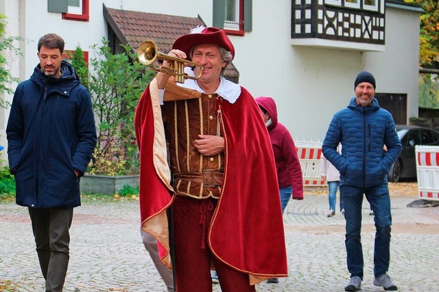 300 Stadtfhrungen finden aktuell pro ...mpeter von Sckingen durch die Stadt.   | Foto: Marianne Bader