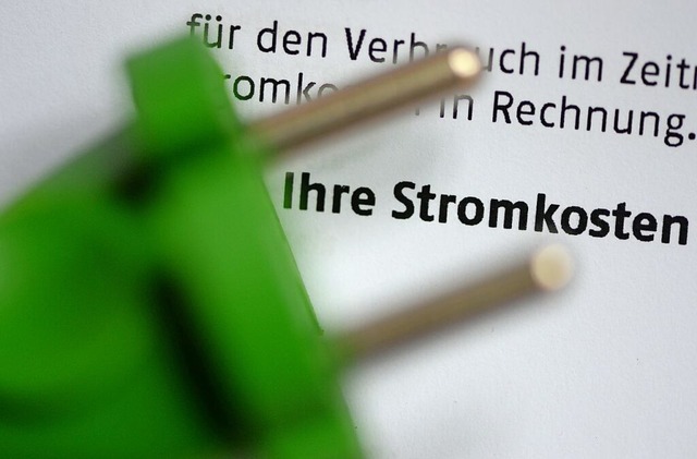 Eine unerwartete Stromrechnung kann zu finanziellen Schwierigkeiten fhren.  | Foto: Jens Kalaene