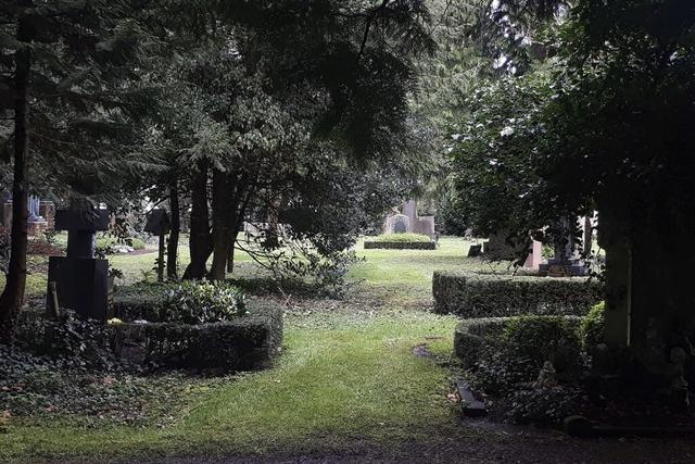 Denkmalpflege schiet quer beim Friedhofspflegewerk