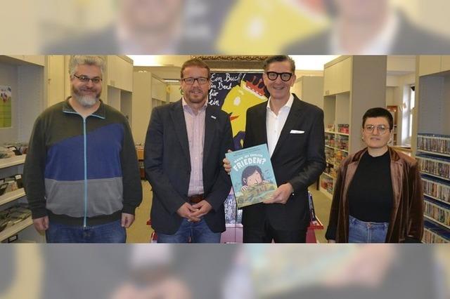 10.000 Euro fr Bibliothek