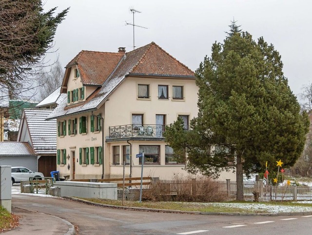 Das Gstehaus &#8222;Tanneck&#8220; am...igen Personalhauses abgerissen werden.  | Foto: Wilfried Dieckmann