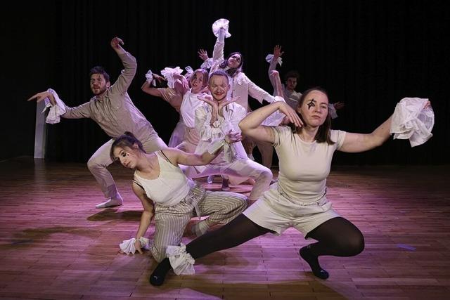 Die studentische Theatergruppe Spieltrieb ldt anlsslich ihres zehnjhrigen Bestehens zum Bunten Abend ein