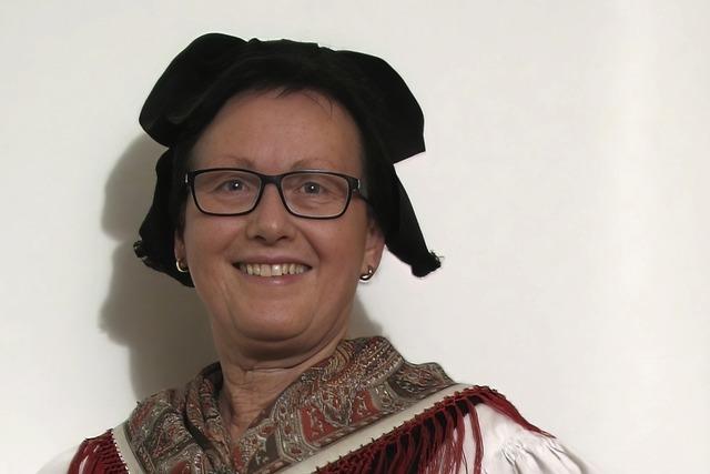 Marianne Wamer aus Zell trgt ihre Tracht sogar auf Reisen