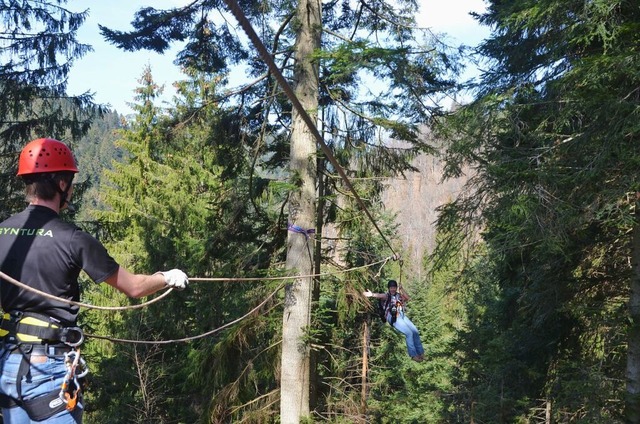 Eine Zipline wie  bei Schiltach im Kin... Brgerinnen und Brger einverstanden.  | Foto: Anita Fertl