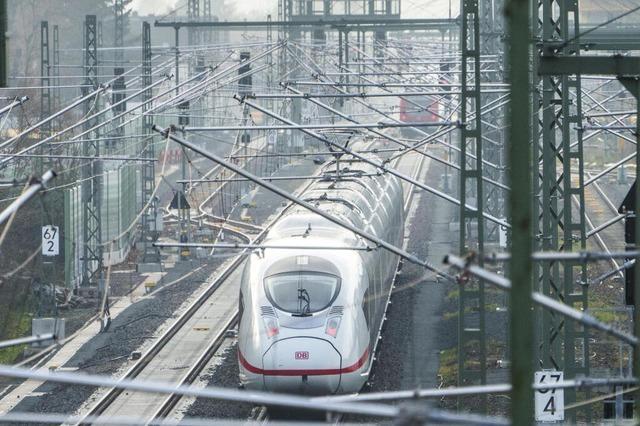 Die pnktlich abgeschlossene Sanierung der Riedbahn soll Vorbild sein fr die vielen weiteren Baustellen im Land