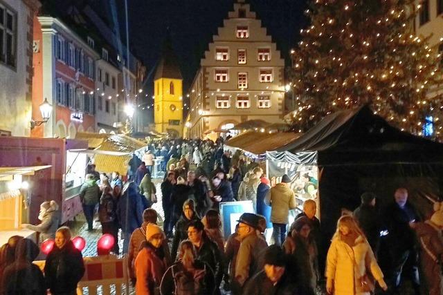 Weihnachtsmarkt lockt Tausende Besucher in die Altstadt von Endingen