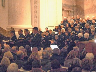 So Schmettert Der Chor Bei Bachs Weihnachtsoratorium Im St. Blasier Dom ...