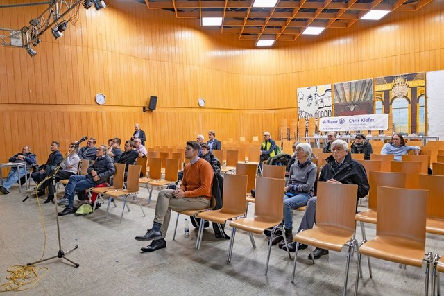 Nur sehr wenig Publikum fand die Veran...in der Aula des Hans-Thoma-Gymnasiums.  | Foto: Alexandra Gnzschel