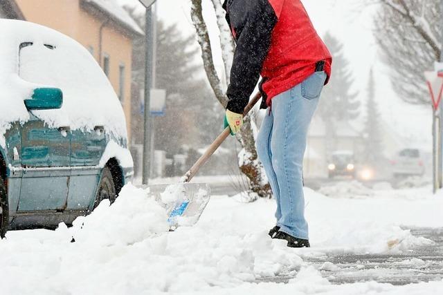 In Basel bernimmt der Kanton das Rumen der Gehwege im Winter