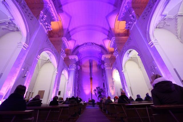 Offene Kirche in Freiburg: Die Kirche als Kunstraum erfahren