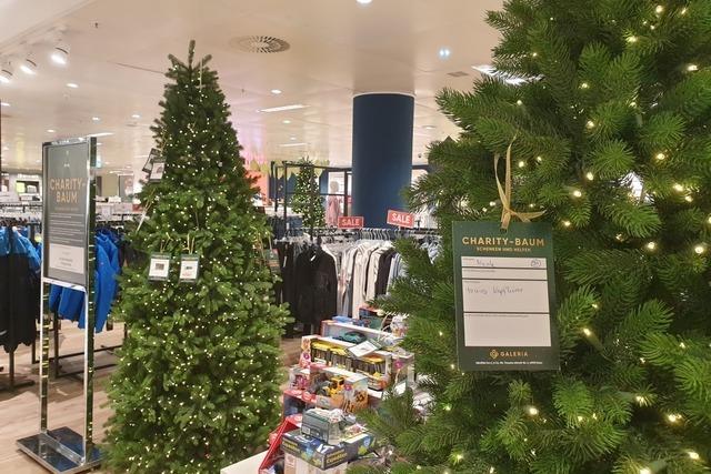 Bei Galeria in Lrrach werden Weihnachtswnsche von benachteiligten Kindern erfllt