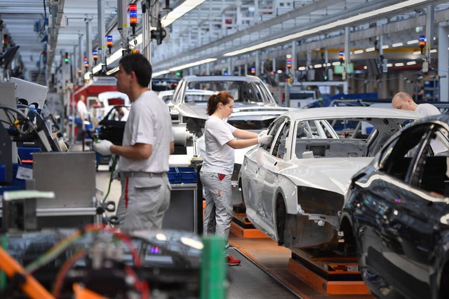 Strukturelle Probleme gibt&#39;s bei der Automobilindustrie.  | Foto: Imago