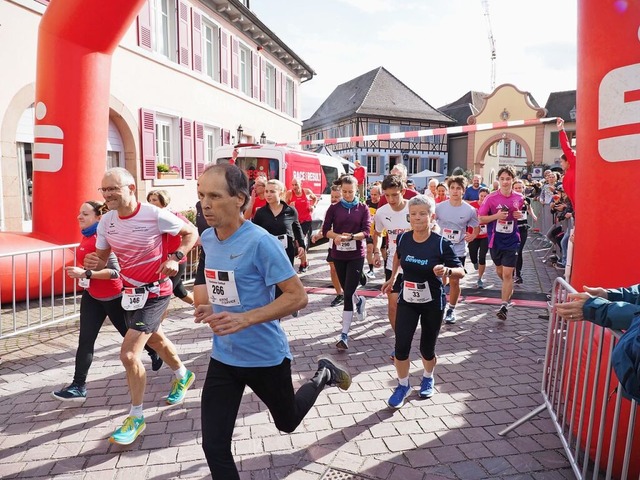 Der Start des Hauptlaufs 2024.  | Foto: Michael Haberer