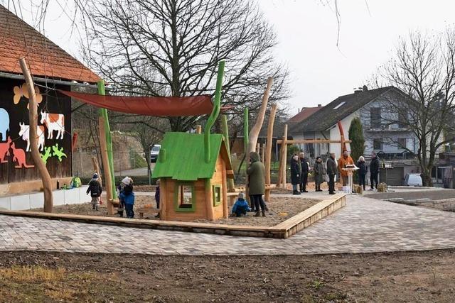 Klettergerst trifft auf Brandschutz: Spielplatz und Lschwasserbehlter in Niederweiler eingeweiht