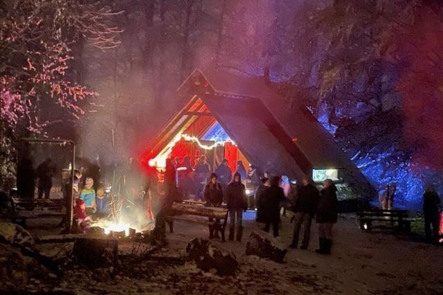 Fackelwanderung im Kirchenwald: Das erwartet die Besucher der Waldweihnacht in Heuweiler