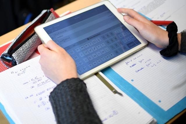 Pro & Contra: Braucht es Tablets in Schulen?